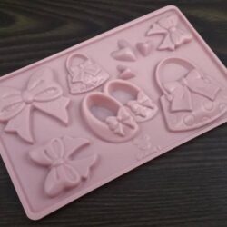 Plastikowa forma do czekoladek AKCESORIA MYSZKI MINNIE Disney